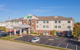 Holiday Inn Express Hotel & Suites Cincinnati-Blue Ash By Ihg